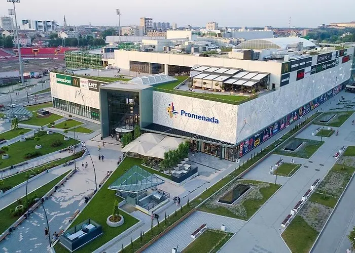 Blue Danube 2 Free Public Parking * نوفي ساد