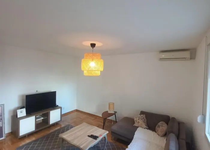 Blue Danube 2 Free Public Parking *